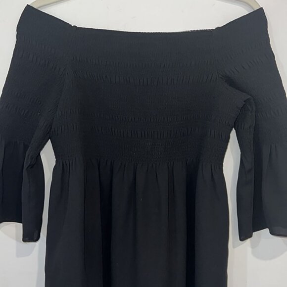 Aritzia Babaton black Grantland Smocked Off the Shoulder top sz Large - Picture 5 of 12